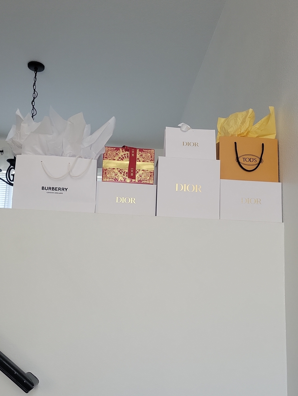 Luxury Designer Gift Bags & Boxes
